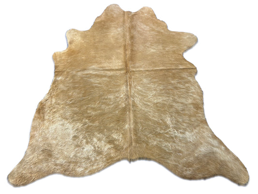 Tapis en peau de vache beige et blanc (poils assez longs) Taille : 6x5,5 pieds C-1726