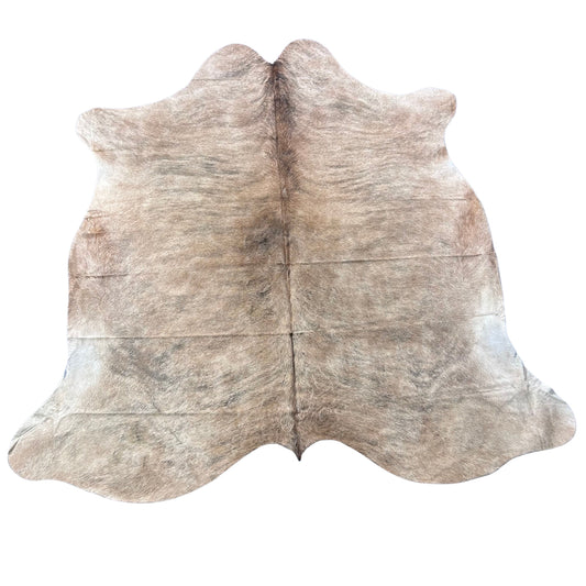 Light Beige Brindle Cowhide Rug (39.25 sq ft/ some fire brands) Size: 7x7 feet Colombia-44