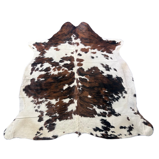 Tricolor Cowhide Rug (35.25 sq ft) Size: 7x6.5 feet Colombia-115