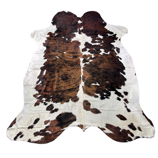 Tricolor Cowhide Rug (42.5 sq ft) Size: 8x6.5 feet Colombia-123