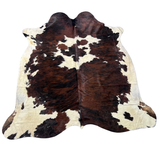 Tricolor Cowhide Rug (45 sq ft) - DARK BROWN Size: 7.5x7 feet Colombia-128
