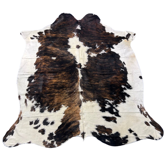 Tricolor Cowhide Rug (41.25 sq ft) Size: 7.5x6.5 feet Colombia-189