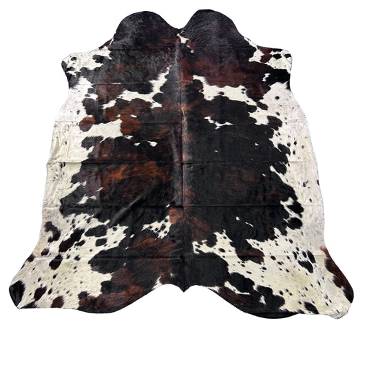 Tricolor Cowhide Rug (46 sq ft) Size: 8x7 feet Colombia-213