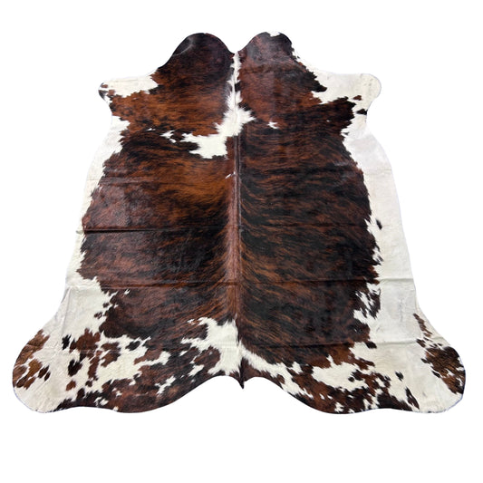 Tricolor Cowhide Rug (41.75 sq ft) Size: 7.2x7 feet Colombia-225
