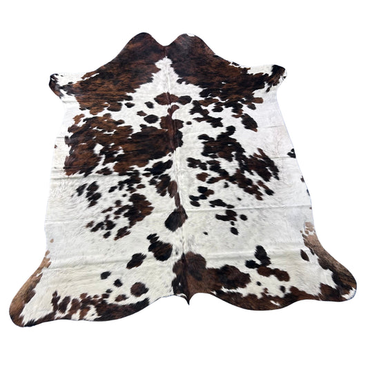 Tricolor Cowhide Rug (35 sq ft) Size: 7x6.5 feet Colombia-205