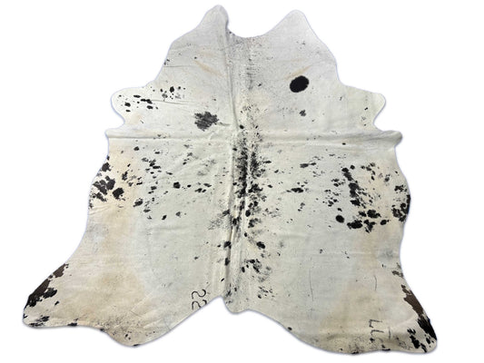 Grand tapis en peau de vache marron chocolat foncé tacheté (quelques taches) Taille : 8x7 pieds D-049