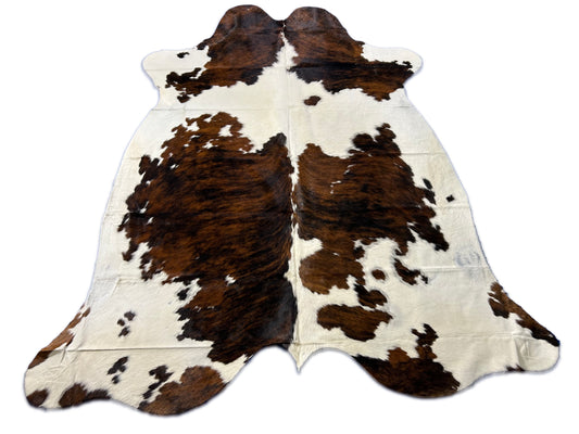 Tricolour Cowhide Rug Size: 7.2x7 feet D-090