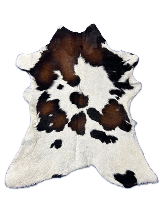 Tricolor Calf Skin Size: 42x32" D-348