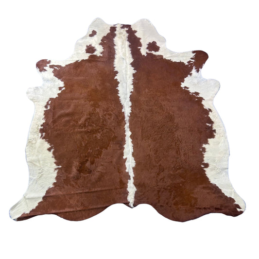 Hereford Cowhide Rug Size: 6.7x6 feet J-033