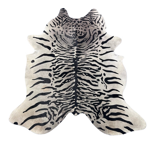 Tiger on Grey Background Cowhide Rug Size: 7.5x6 feet Y-153