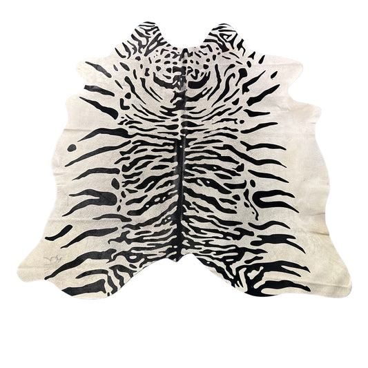 Grey Java Tiger Cowhide Rug (fire brand) Size: 6.2x6 feet Z-382