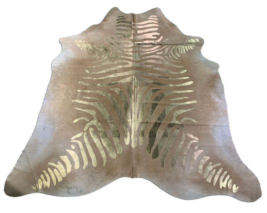 Tapis en peau de vache beige avec rayures zébrées métalliques dorées Taille : 7 1/3x7 pieds C-1612