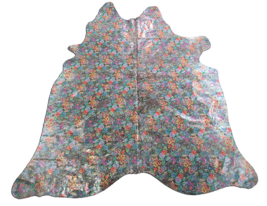 Tapis en peau de vache à motifs floraux (très peu de poils sur cette peau) - Dimensions : 7,5x6,2 pieds C-1706
