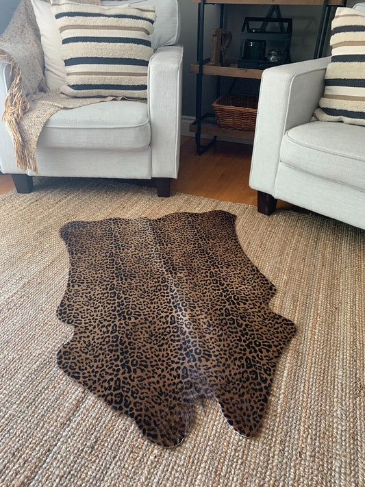 Mini peau de vache à imprimé léopard, taille 40" X 30"