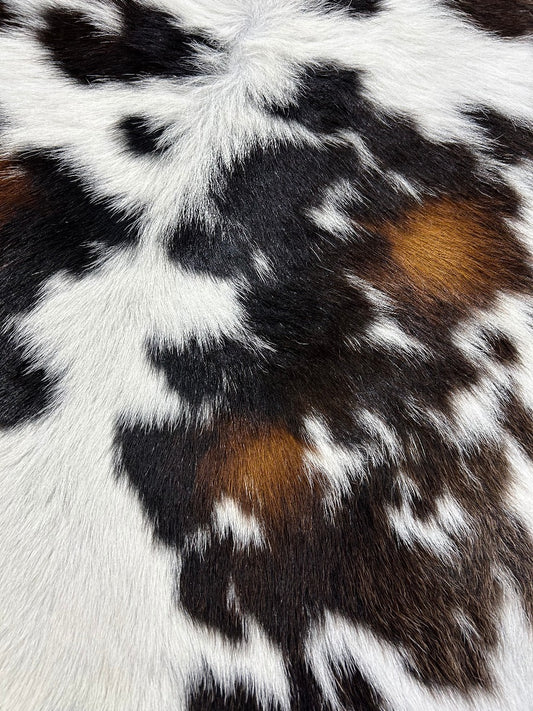 Tricolor Calf Skin Size: 37x31" C-1838