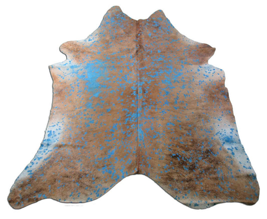 Tapis en cuir de vachette beige avec délavé à l'acide turquoise (motif bringé clair) Taille : 7,5x6,7 pieds K-236A