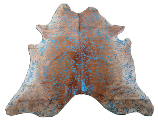 Tapis en cuir de vachette beige avec délavé à l'acide turquoise (motif bringé clair) Taille : 7,2x7 pieds K-238A