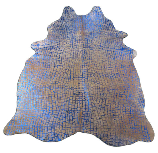 Beige Cowhide Rug with Blue Metallic Crocodile Pattern (fire brands) Size: 7 3/4x5 1/2 feet M-1067