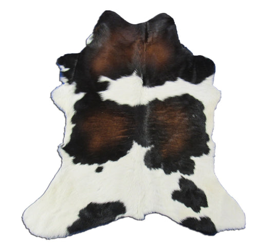 Tricolor Calf Skin Size: 37x31" O-258