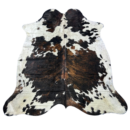 Tricolor Cowhide Rug (39 sq ft) Size: 7.5x6.2 feet Colombia-129