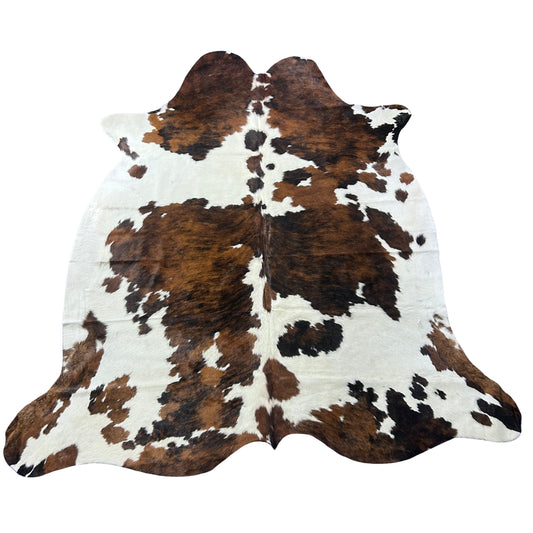 Tricolor Cowhide Rug (40.50 sq ft) Size: 7.5x7 feet Colombia-191