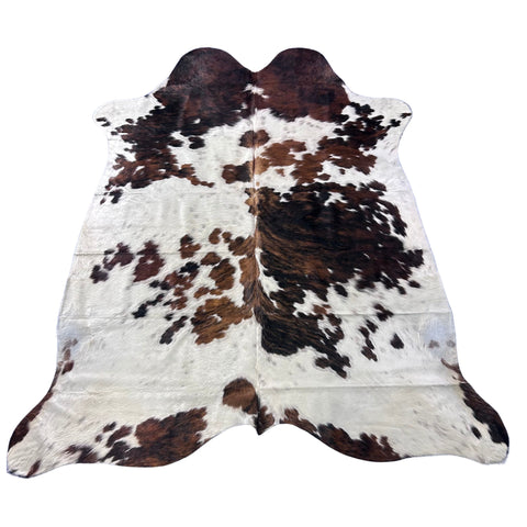 Tricolor Cowhide Rug (39.25 sq ft) Size: 7.2x6.2 feet Colombia-218