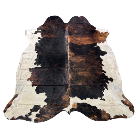 Tricolor Cowhide Rug (39.75 sq ft) Size: 7x6.7 feet Colombia-262