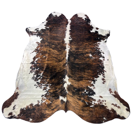 Tricolor Cowhide Rug (48 sq ft) Size: 8x7 feet Colombia-65
