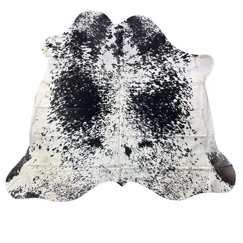 Salt & Pepper Black and White Cowhide Rug (41 sq ft) Size: 7x7 feet Colombia-21