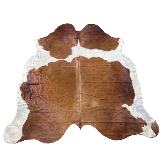 Hereford Cowhide Rug (45 sq ft) Size: 7x7.2 feet Colombia-24