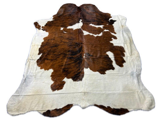 Tricolor Cowhide Rug (mainly brown tones) Size: 8x7 feet D-224