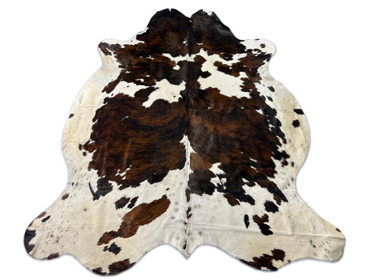 Tricolor Cowhide Rug (2 small patches) Size: 8x6.5 feet D-268