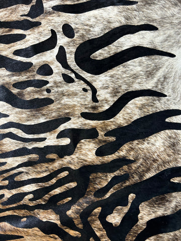 Light Brindle Tiger Printed Cowhide Rug Size: 8x7 feet D-433