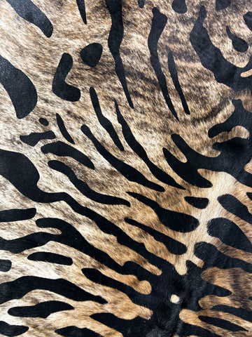 Light Brindle Tiger Printed Cowhide Rug Size: 8x7 feet D-433