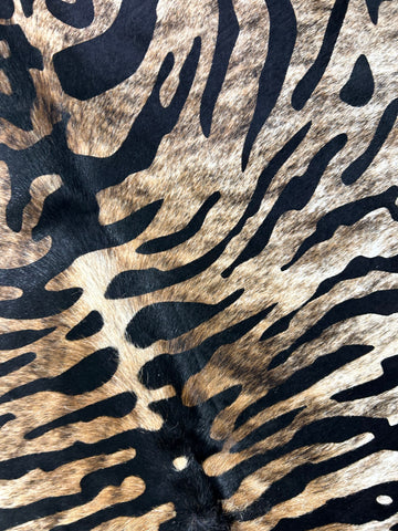 Light Brindle Tiger Printed Cowhide Rug Size: 8x7 feet D-433