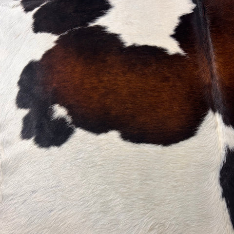 Brown (reddish) & White Cowhide Rug Size: 7.7x7 feet D-481