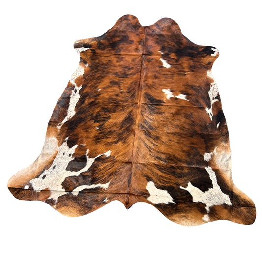 Tricolor Cowhide Rug Size: 7x7 feet D-486