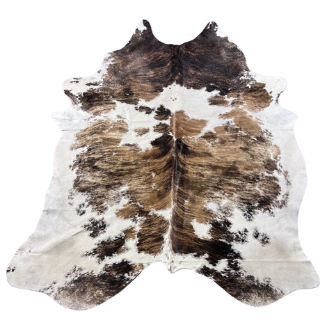 Gorgeous Tricolor Cowhide Rug (mainly light beige brindle tones) Size: 7.5x6 feet D-741