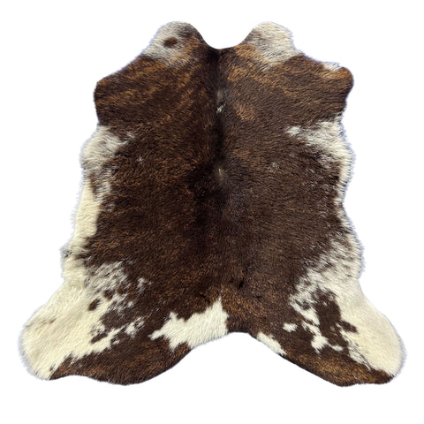 Tricolor Calf Skin Size: 32x30" D-992
