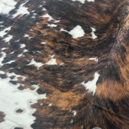 Tricolor Cowhide Rug (39 sq ft) Size: 8x6.2 feet Colombia-28