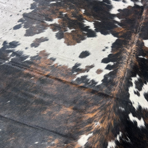 Tricolor Cowhide Rug (45.75 sq ft) Size: 8x7 feet Colombia-34