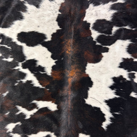 Tricolor Cowhide Rug (predominantly black and white) Size: 7x7 feet D-527