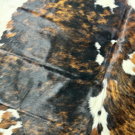 Huge Tricolor Cowhide Rug (gorgeous) Size: 8x7 feet X-039