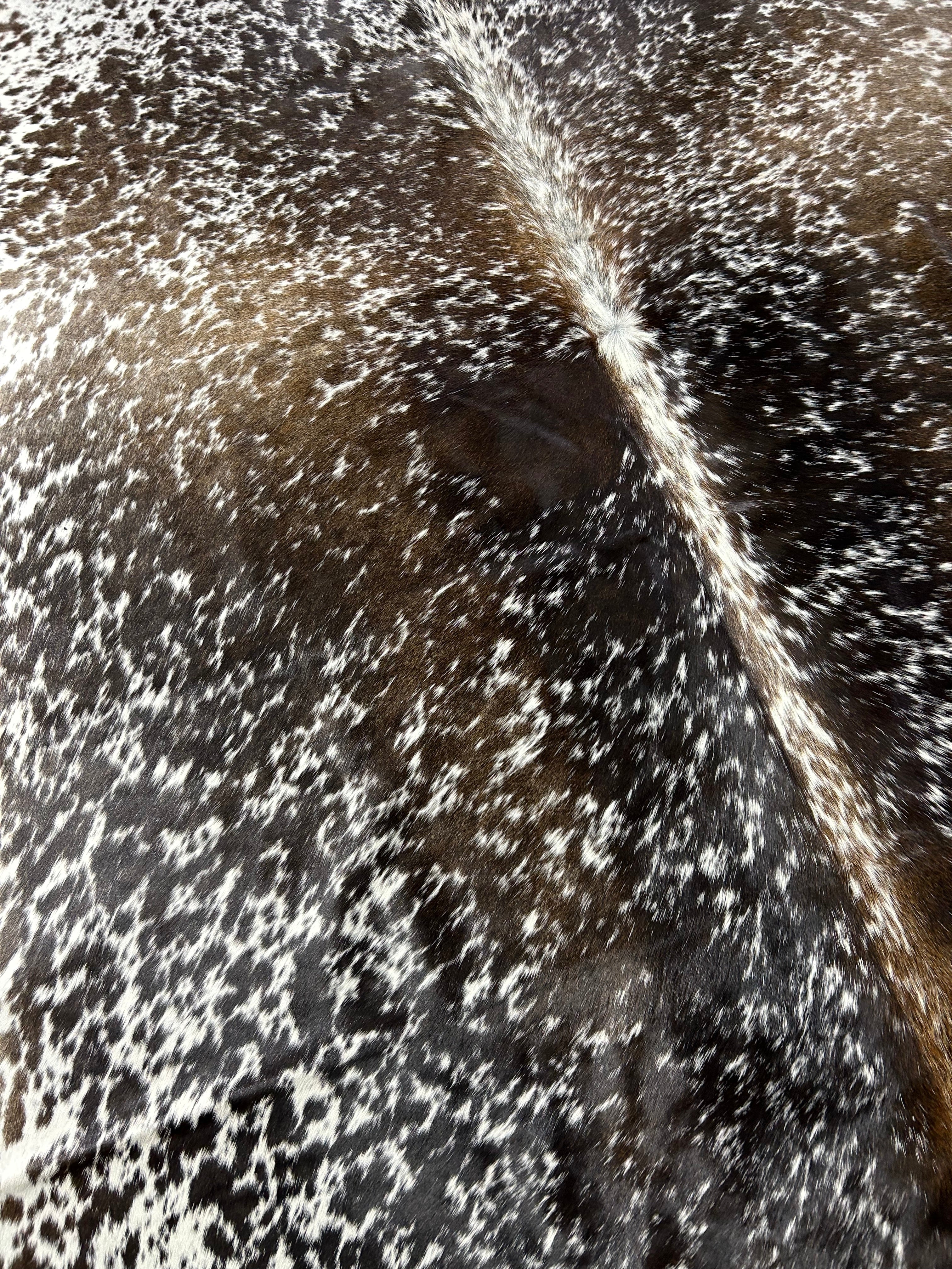 Beautiful Speckled Brazilian Cowhide Rug (brown spots in 2 tones) Size: 8x7.2 feet O-412