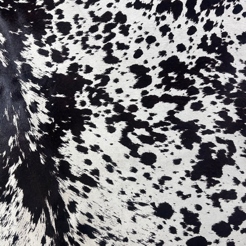 Speckled Black and White Printed Cowhide Rug Size: 7x5.5 feet Z-018