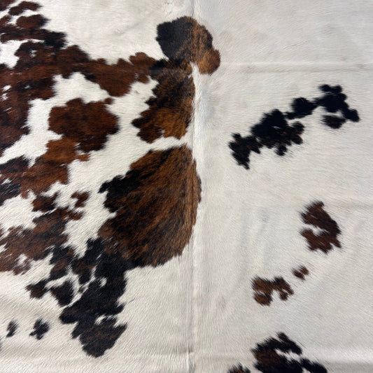 Tricolor Cowhide Rug D-568