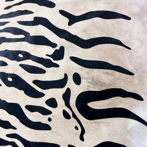 Tiger Print Cowhide Rug Size: 7x6 feet Z-339