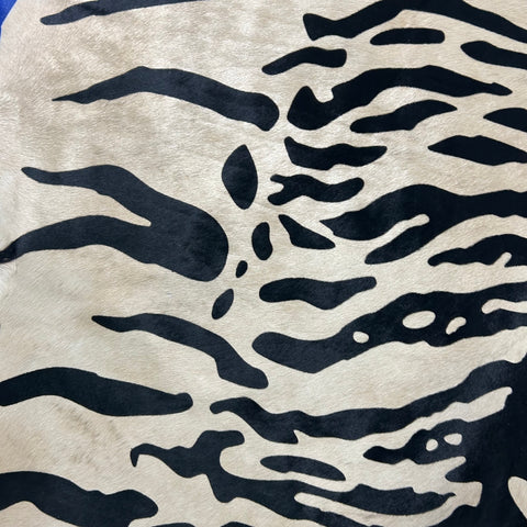 Tiger Print Cowhide Rug Size: 7x6 feet Z-339
