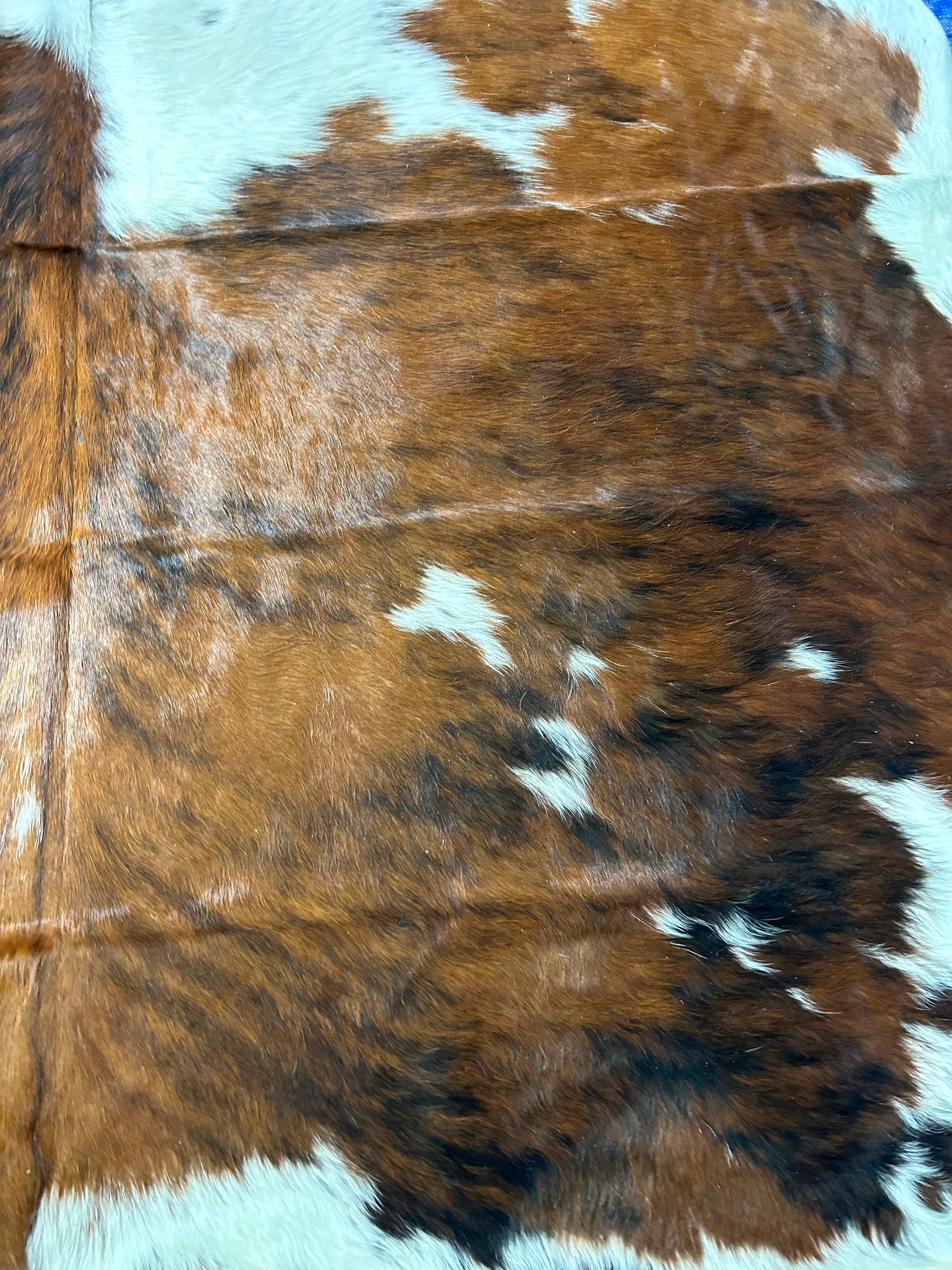 Tricolor Cowhide Rug (brown tones are predominant) Size: 8x7.2 feet D-009