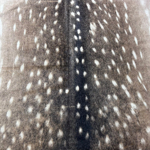 Axis Deer Skin Cowhide Rug (1 small patch + 1 small stitch) Size: 7x6.5 feet Z-166